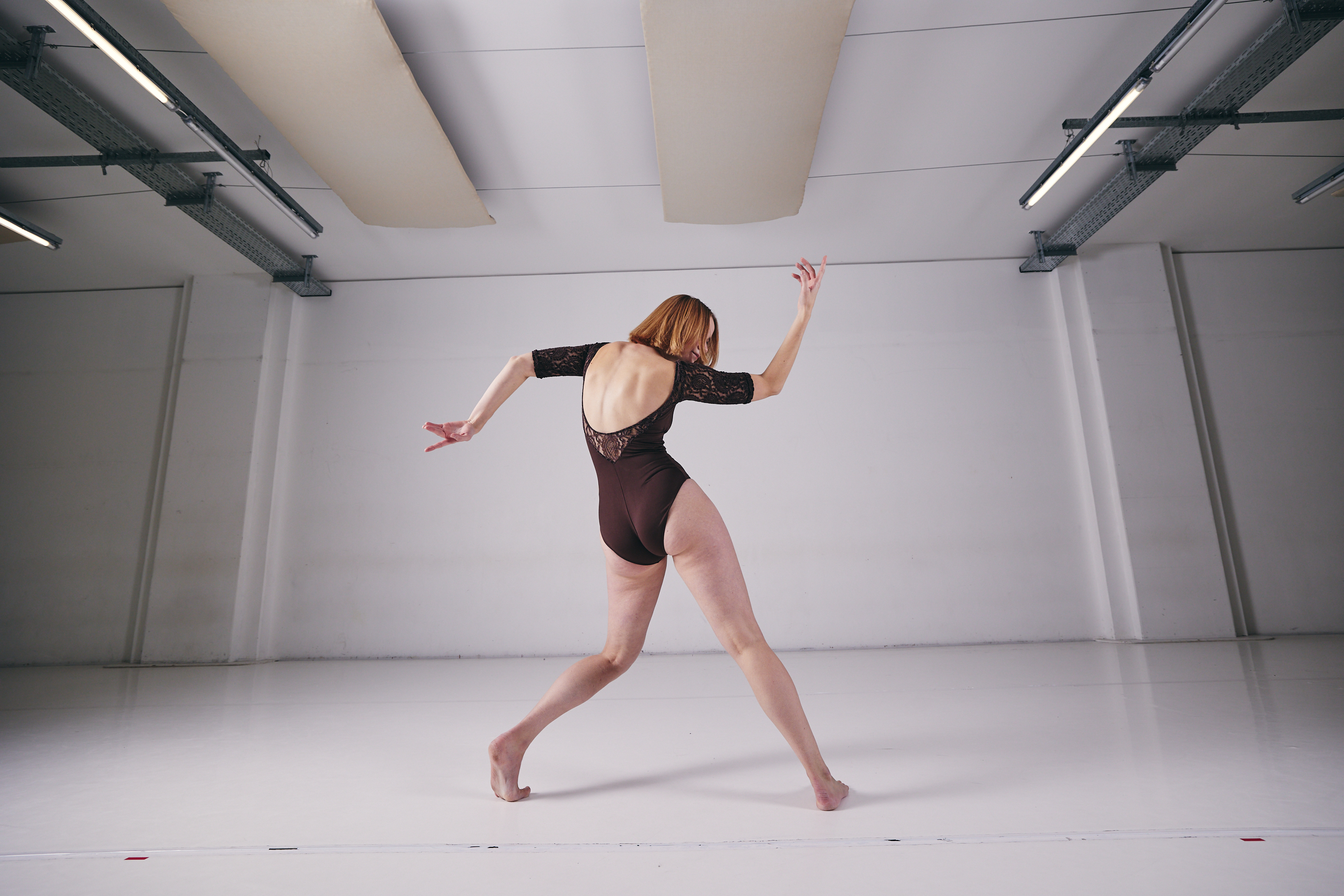 Nina Buholzer - Dance