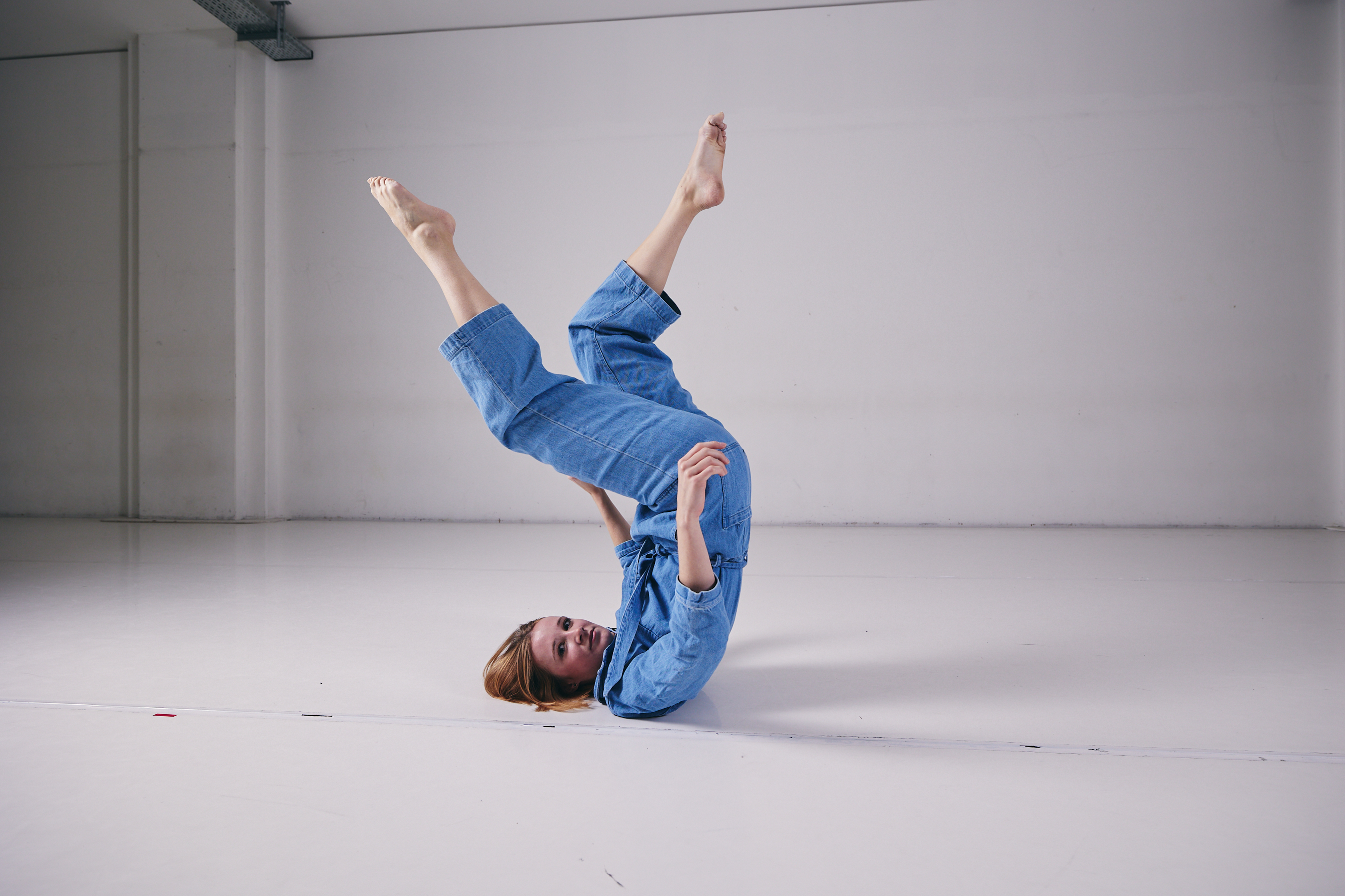 Nina Buholzer - Dance